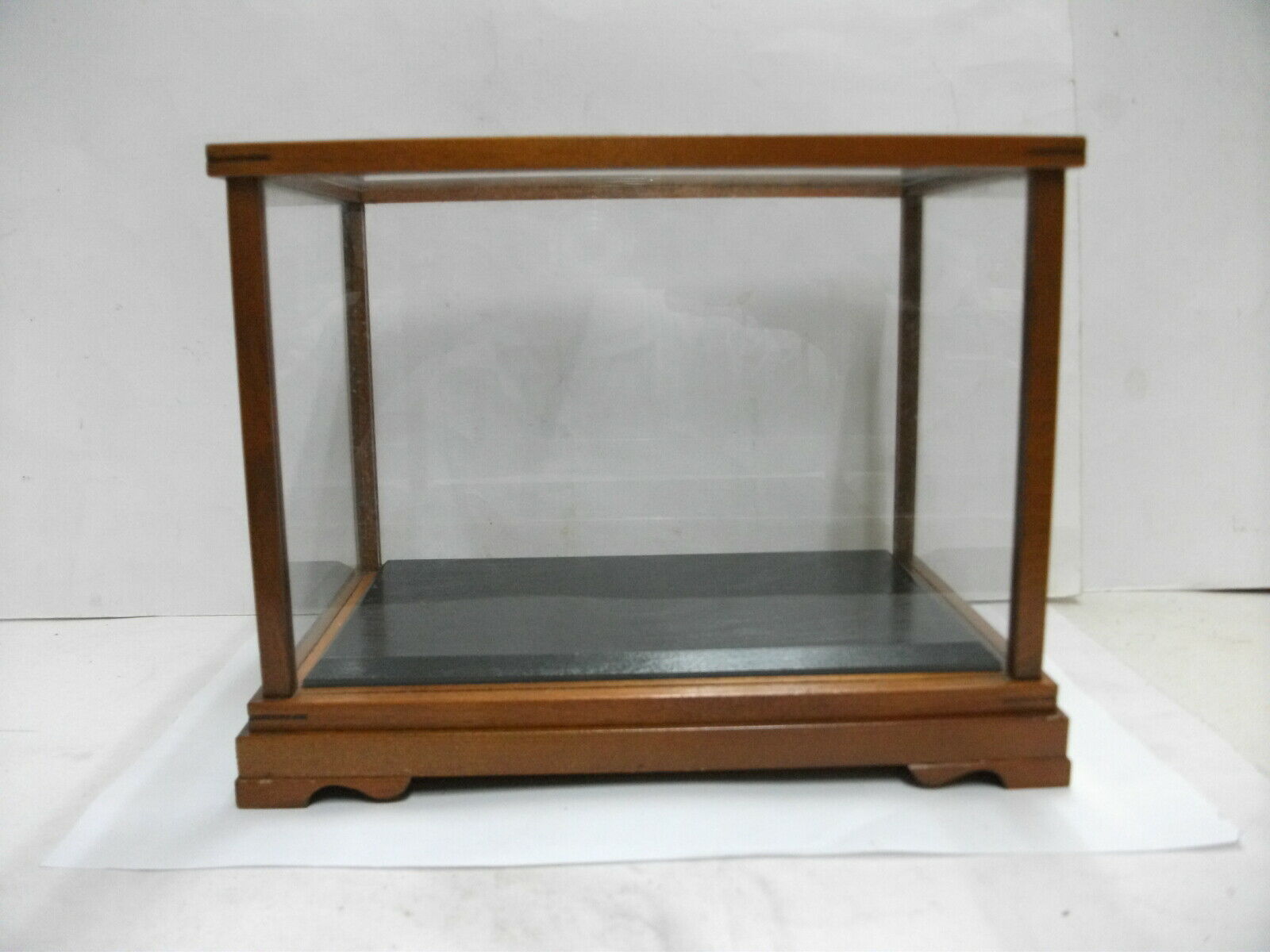 Glass Cases(display Cases)of The Wooden Frame. Japanese Antique.